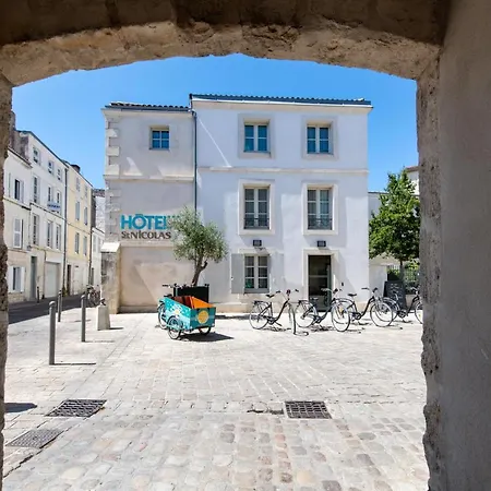 Le Saint-nicolas Hotel 4*